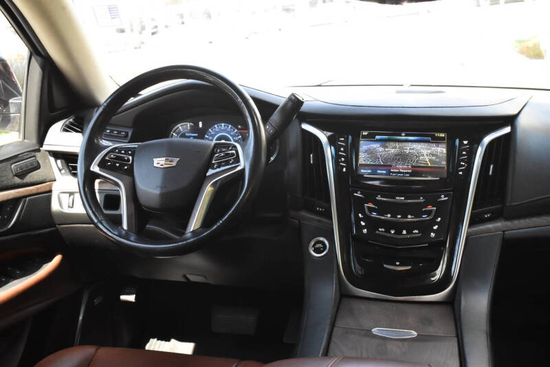 2019 Cadillac Escalade Luxury