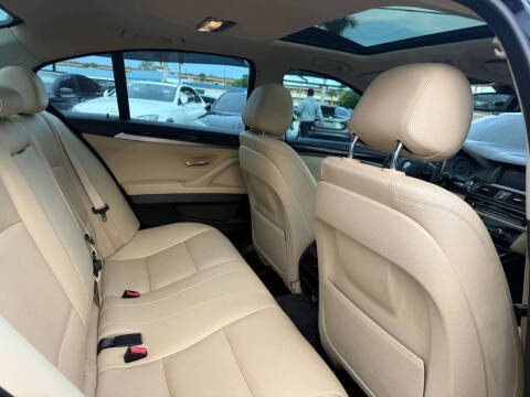 2016 BMW 5 Series 528i