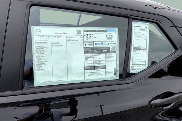 2025 Nissan Kicks Play S