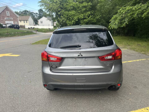 2015 Mitsubishi Outlander Sport 2.4 ES