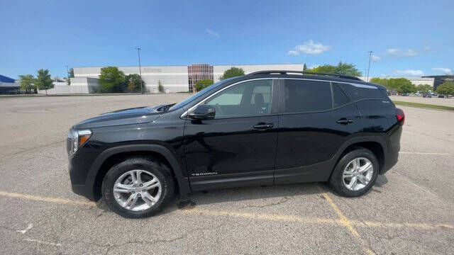 2022 GMC Terrain SLE