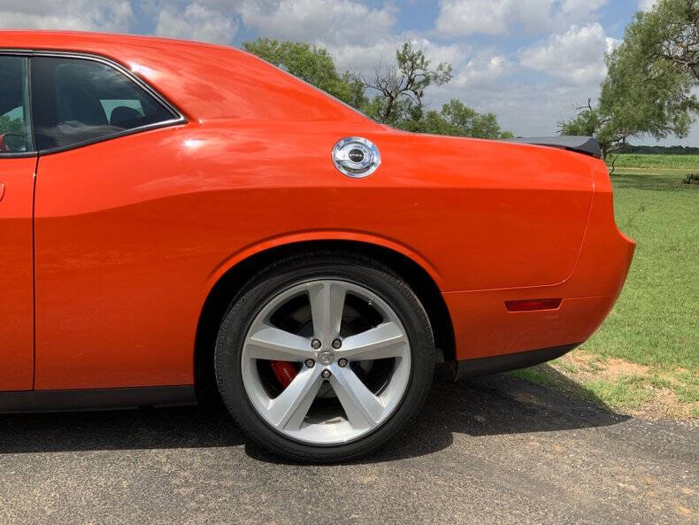 2008 Dodge Challenger SRT8