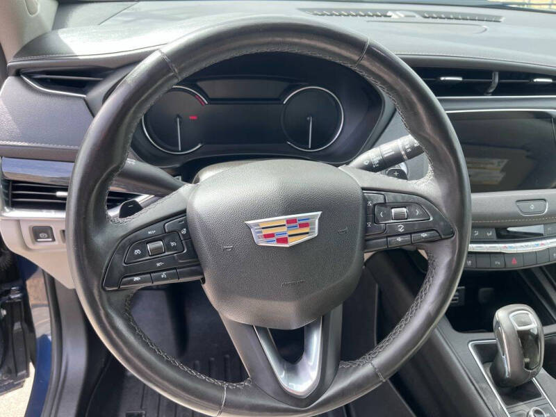 2019 Cadillac XT4 Premium Luxury