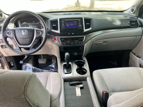 2017 Honda Pilot LX