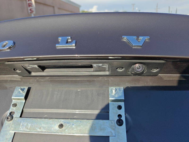 2024 Volvo S60 B5 Core Dark Theme