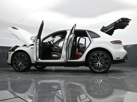 2025 Porsche Macan