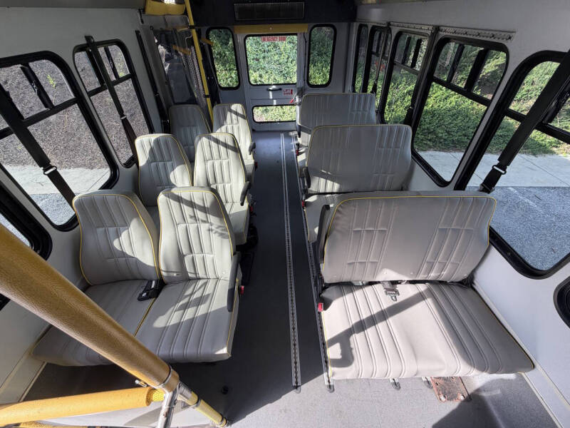 2016 Ford E-350