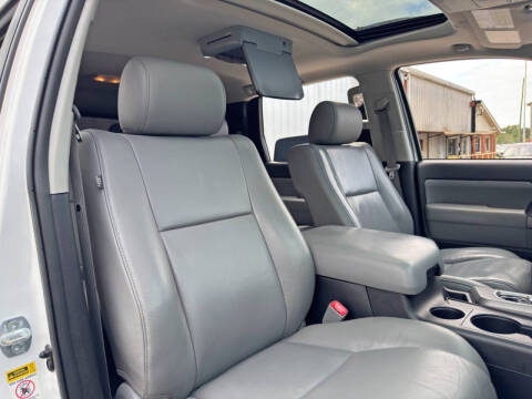 2016 Toyota Sequoia SR5