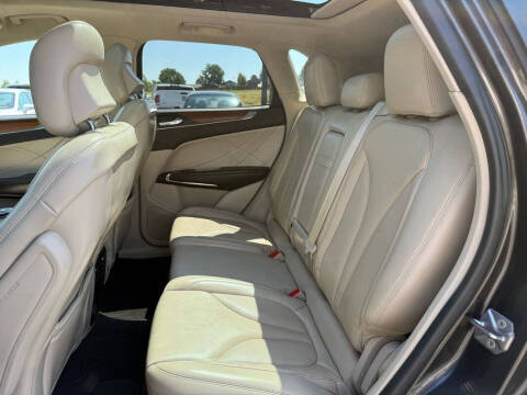 2017 Lincoln MKC Select