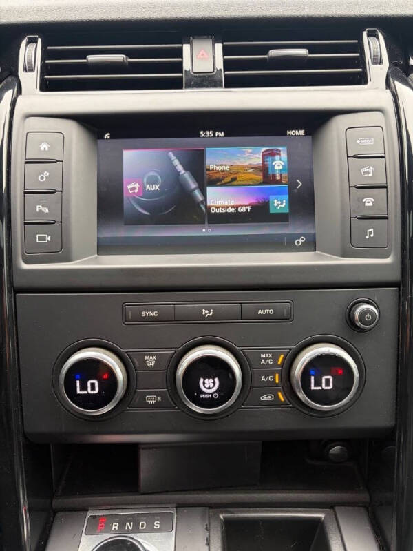 2017 Land Rover Discovery SE