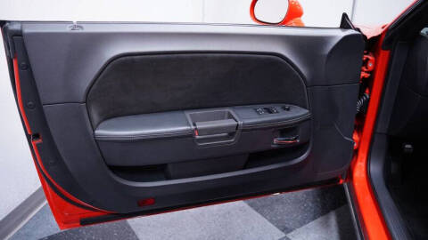 2008 Dodge Challenger SRT8