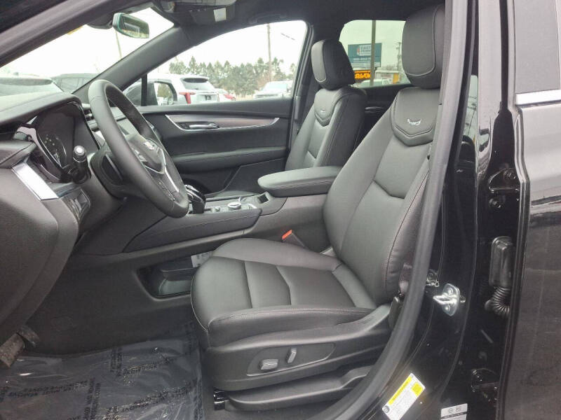 2025 Cadillac XT5 Luxury