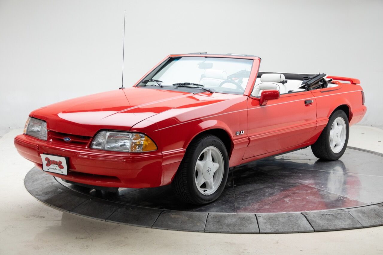 1992 Ford Mustang 2
