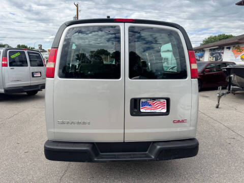 2006 GMC Savana LS 1500