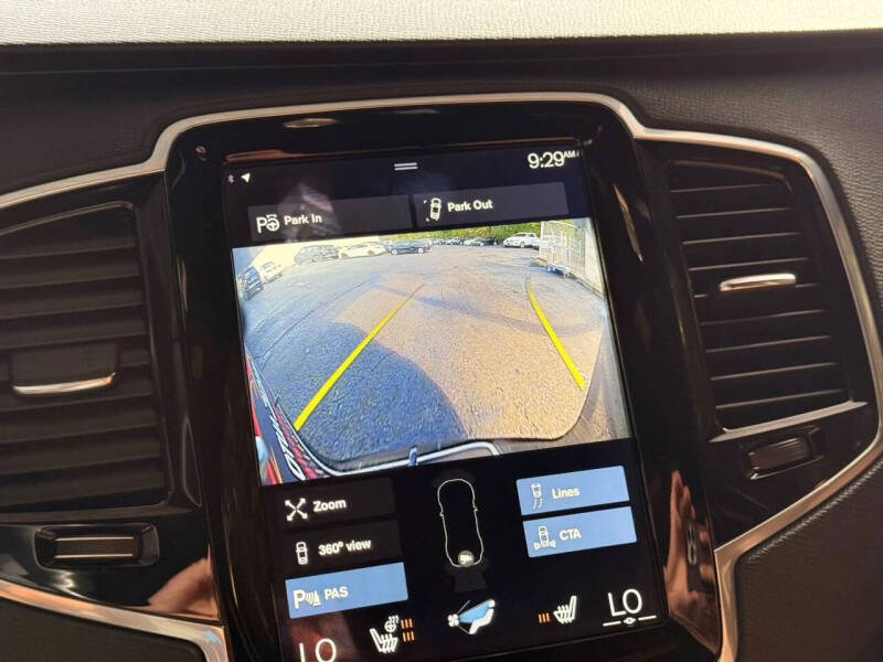 2018 Volvo XC90 T6 Momentum