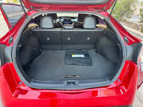 2017 Toyota Prius Three Touring