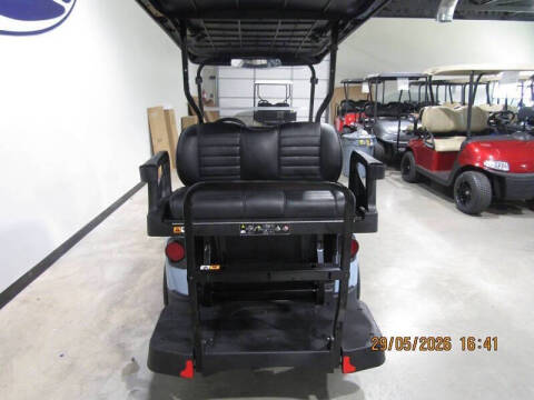 2026 E-Z-GO RXV 4