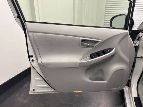 2012 Toyota Prius Two