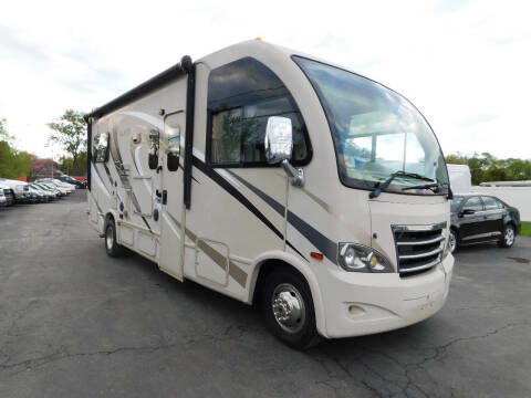2017 Thor Motor Coach Axis