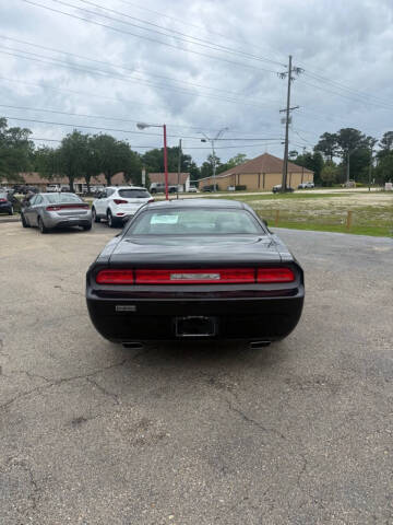 2013 Dodge Challenger SXT