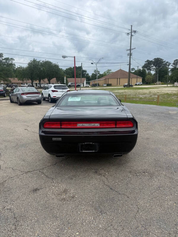 2013 Dodge Challenger SXT
