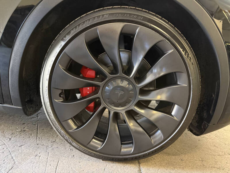 2023 Tesla Model Y Performance
