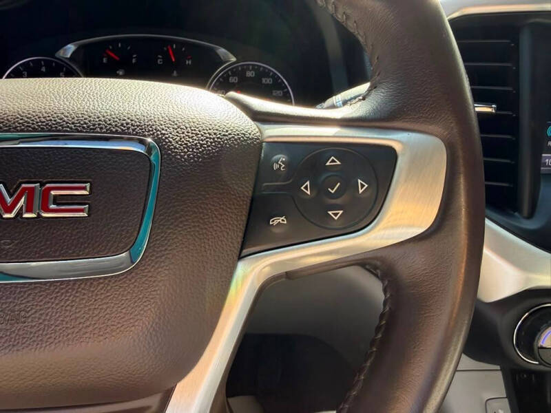 2017 GMC Acadia SLT-2