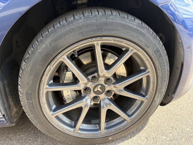 2019 Tesla Model 3 Standard Range Plus