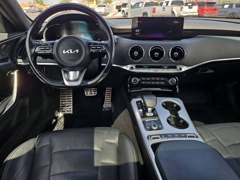2022 Kia Stinger