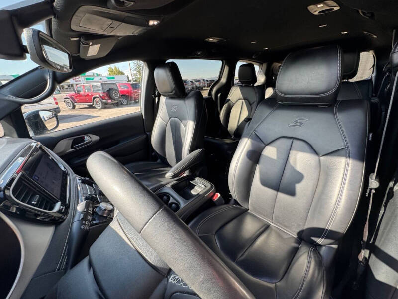 2024 Chrysler Pacifica Plug-In Hybrid