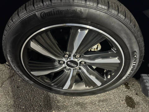 2019 Lincoln Navigator Select