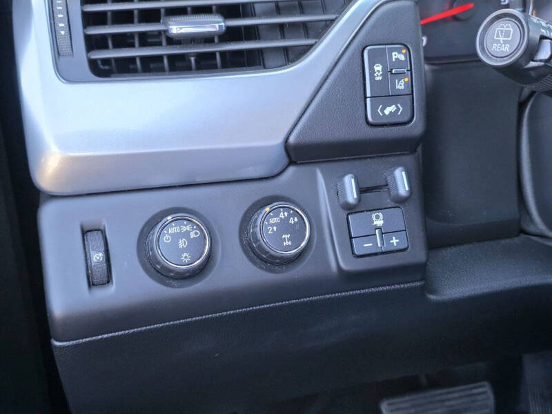 2015 Chevrolet Suburban LTZ