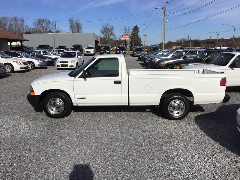 2001 Chevrolet S-10 for sale at H & H Auto Sales in Athens TN