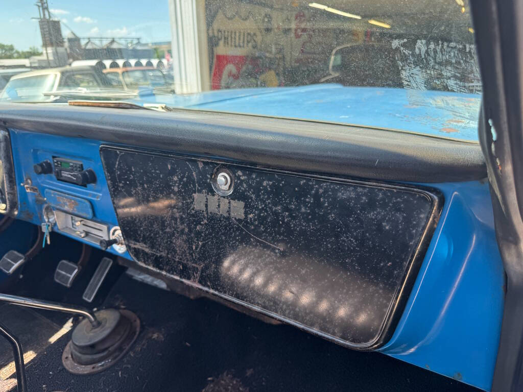 1972 GMC Sierra 2500 33