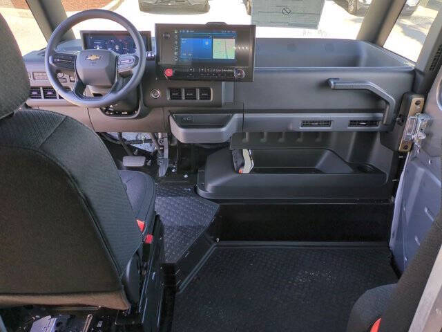 2025 Chevrolet BrightDrop 400