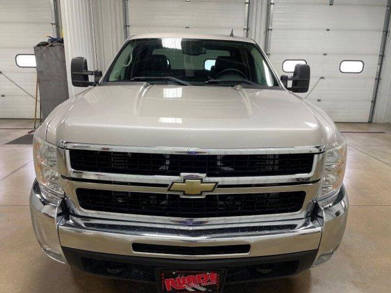 Used 2008 Chevrolet Silverado 2500HD LTZ with VIN 1GCHK23618F195625 for sale in Hazel Green, WI