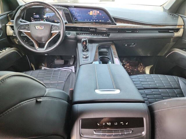 2023 Cadillac Escalade ESV Sport Platinum