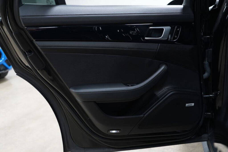 2018 Porsche Panamera