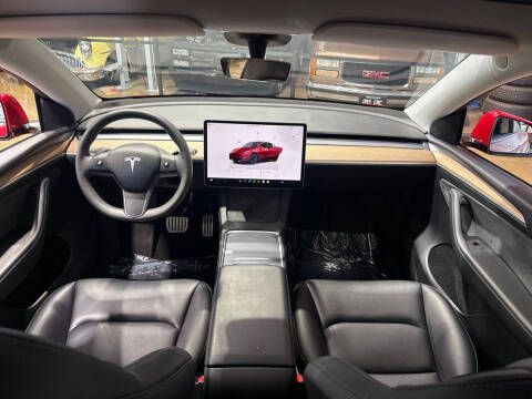 2023 Tesla Model Y Performance