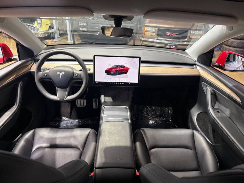2023 Tesla Model Y Performance