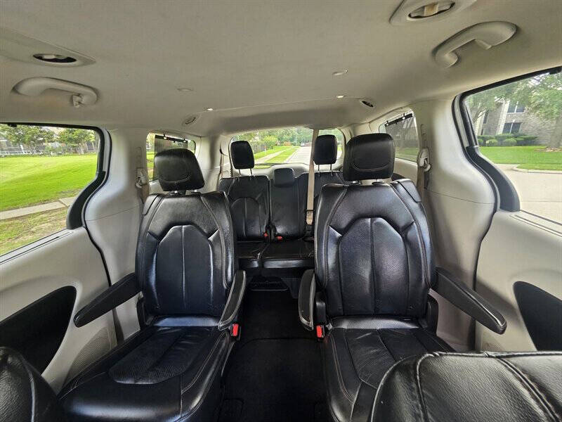 2019 Chrysler Pacifica Touring L