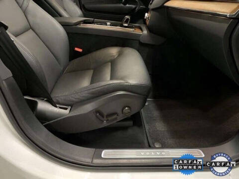 2025 Volvo XC90 B6 Plus Bright Theme 7P