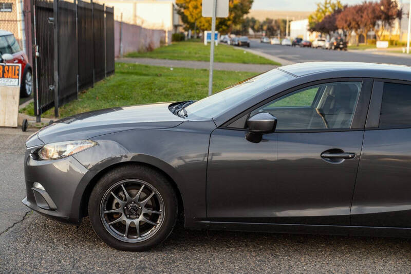 2016 Mazda MAZDA3 i Sport