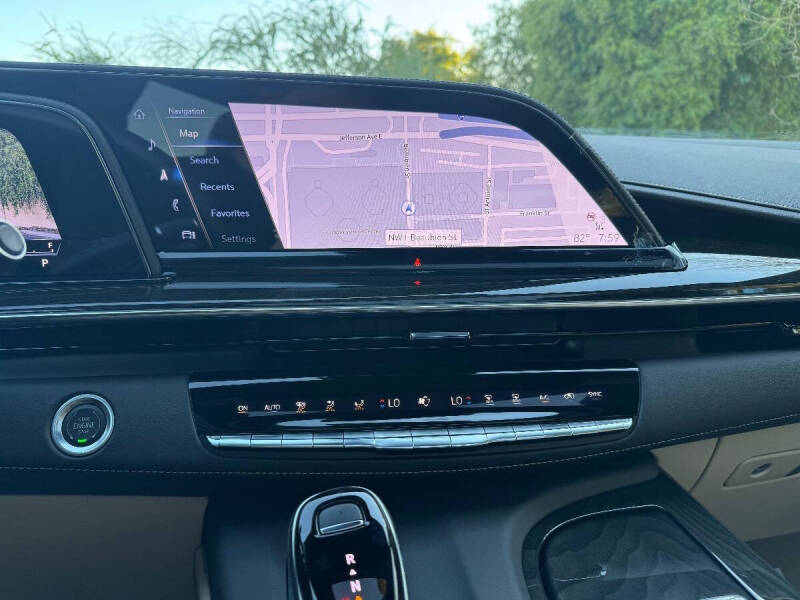 2024 Cadillac Escalade ESV Premium Luxury