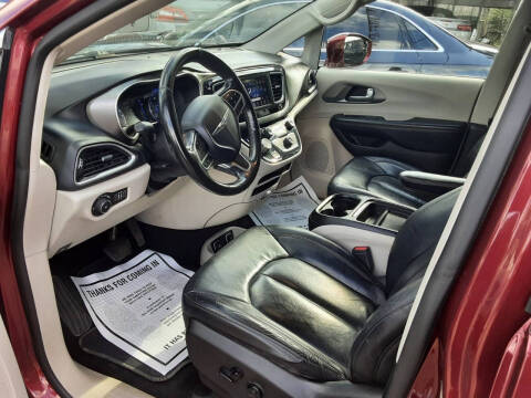 2020 Chrysler Pacifica Touring L