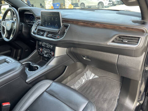 2022 Chevrolet Suburban LT