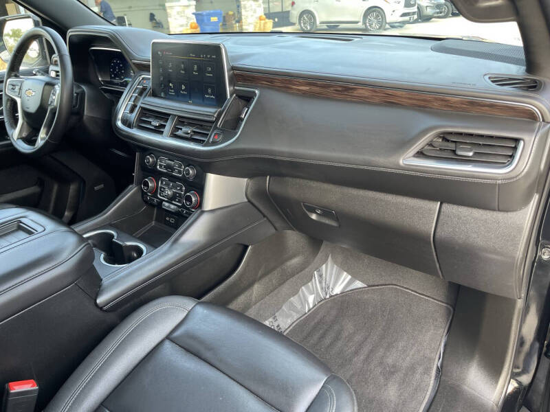 2022 Chevrolet Suburban LT