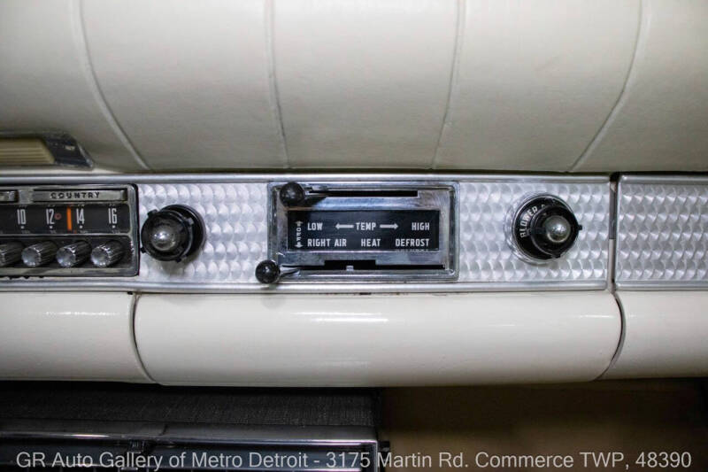 1957 Ford Thunderbird