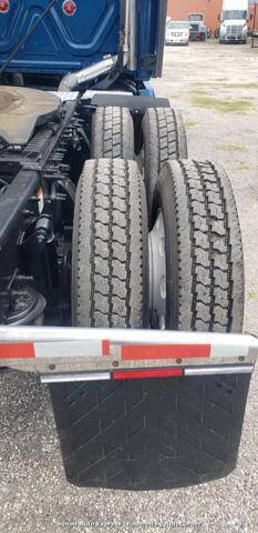 2012 Freightliner Cascadia