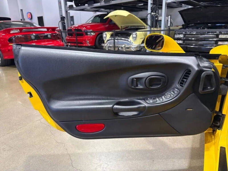 2004 Chevrolet Corvette